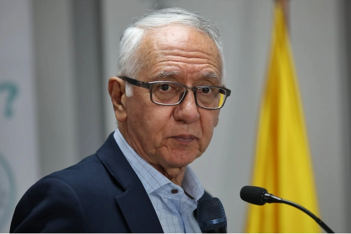 Desacato se mantiene: Corte