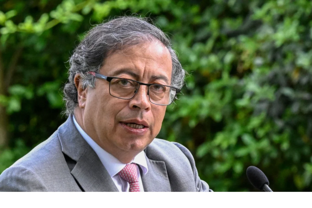 Petro acusa a la Fiscalía de frenar extradición de cabecilla del ELN