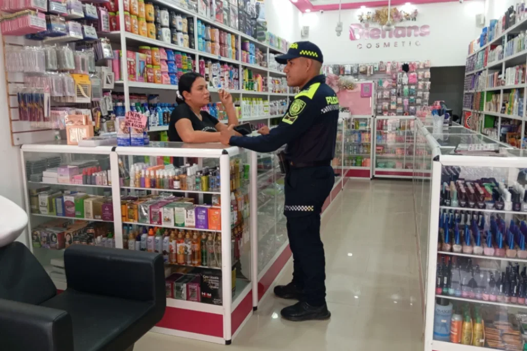 Policía refuerza acciones en el sector comercio