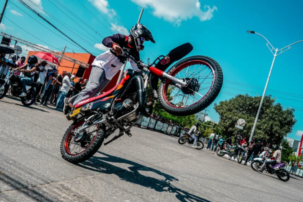 Estos son los cierres viales por desfile de motos de las Fiestas del 20 de Enero