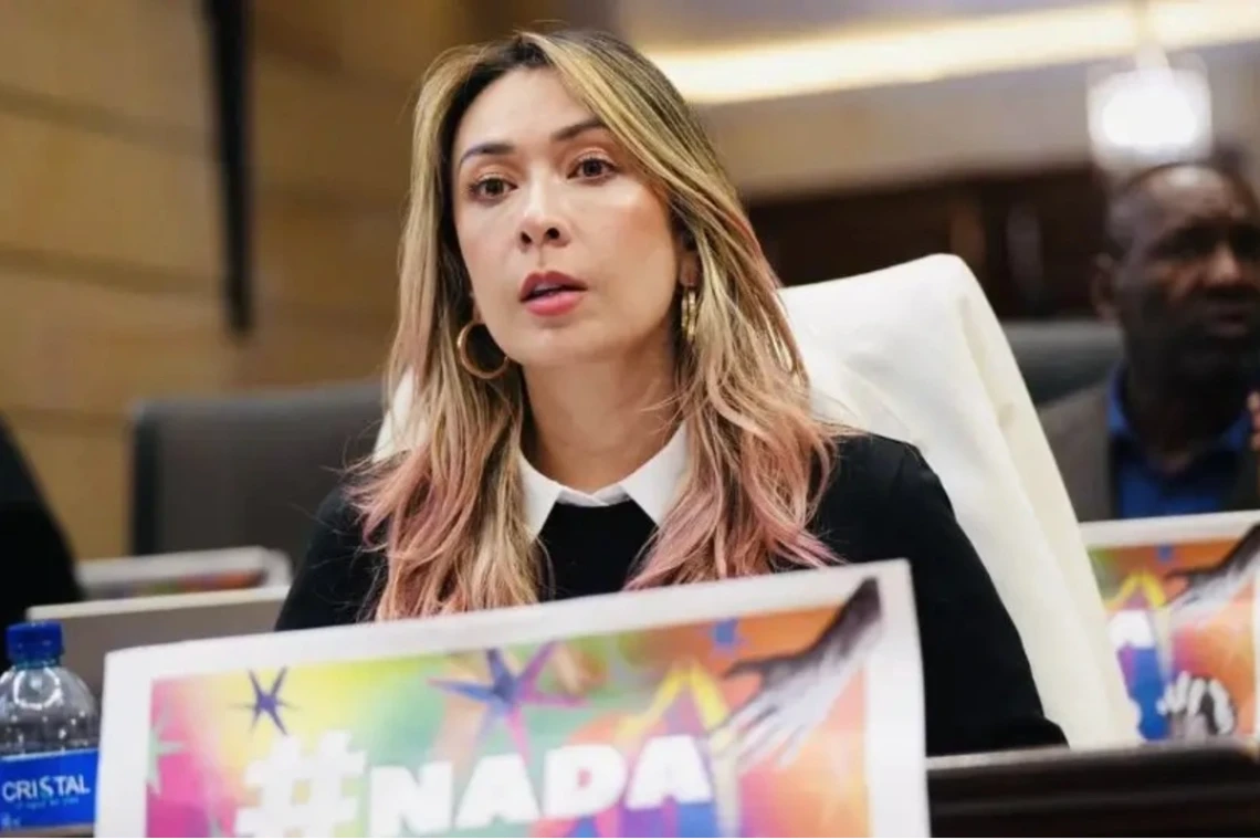 Miranda Pide Investigar Contrato de $10.000 Millones para Defensa de Petro