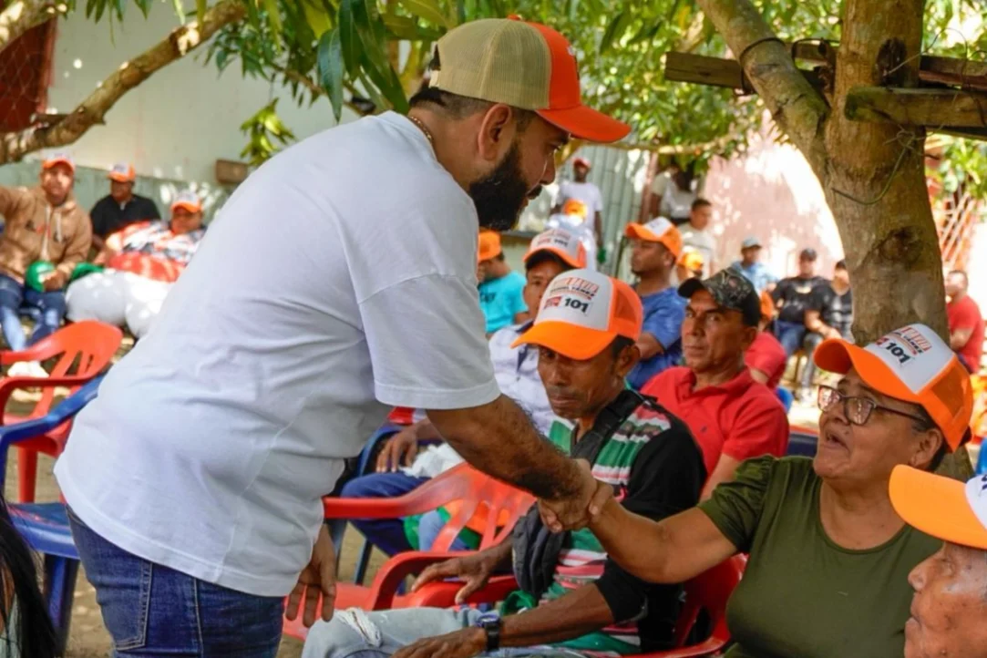 Juan David Rangel Yánez recibió respaldo político en San Bernardo del Viento