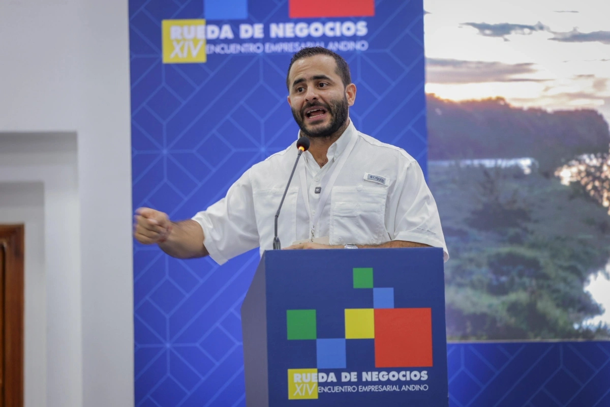 En medio de la escasez estatal, Córdoba avanza