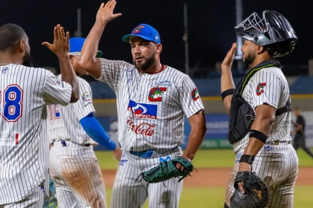 Caimanes va un paso adelante