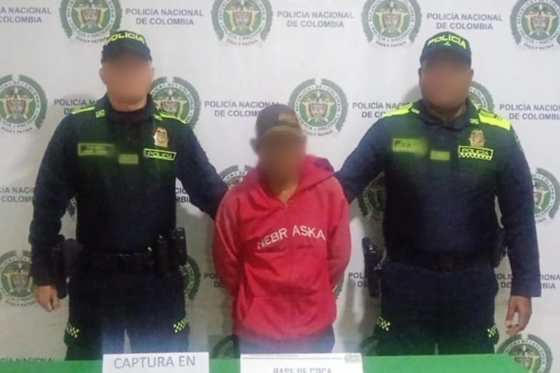 La Policía lo requisó y le halló droga