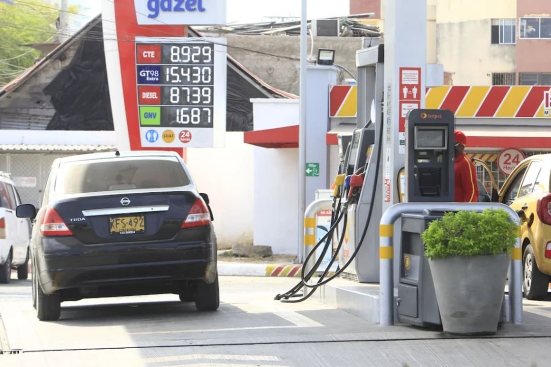 Precio de la gasolina: ajuste tardío tras cierre del subsidio