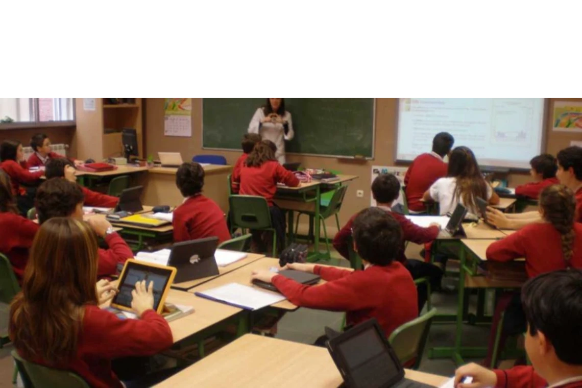 Ministerio de Educación reitera lineamientos sobre costos, útiles y uniformes en colegios privados
