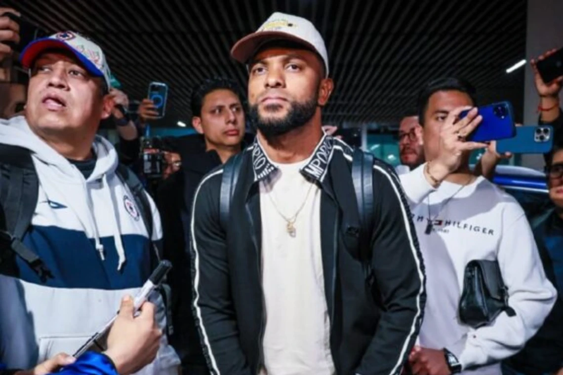 Borja se cansó de esperar y le habría dicho adiós a Cruz Azul