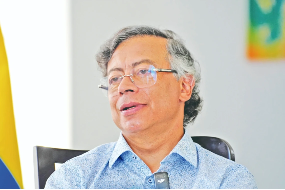 Colombia en guerra comercial con Ecuador