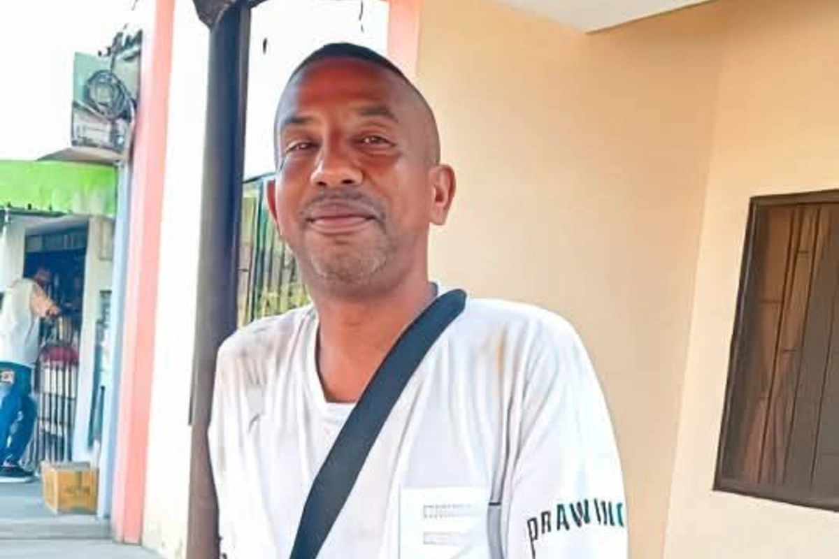 Lo encontraron muerto en la casa