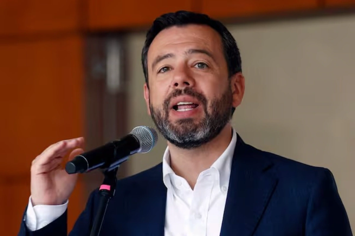 “Ministro, lo están informando mal”: Galán desmiente al Gobierno por pago a docentes