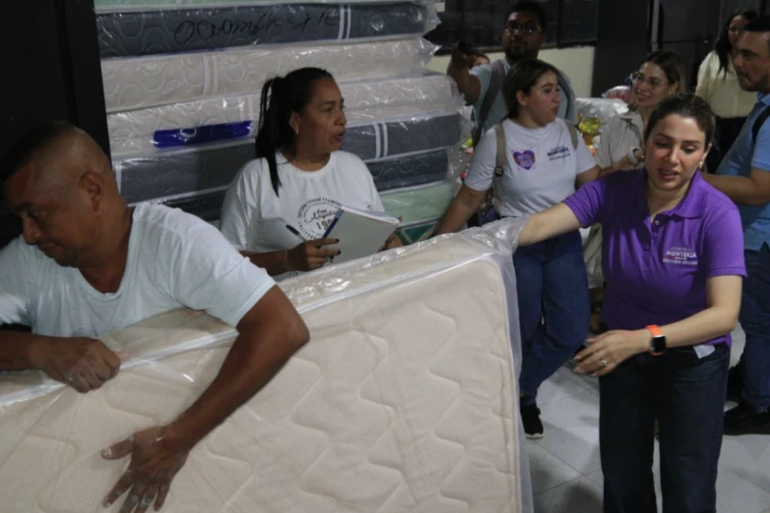 Gestora Social de Montería entrega ayudas a familias en albergues por inundacion