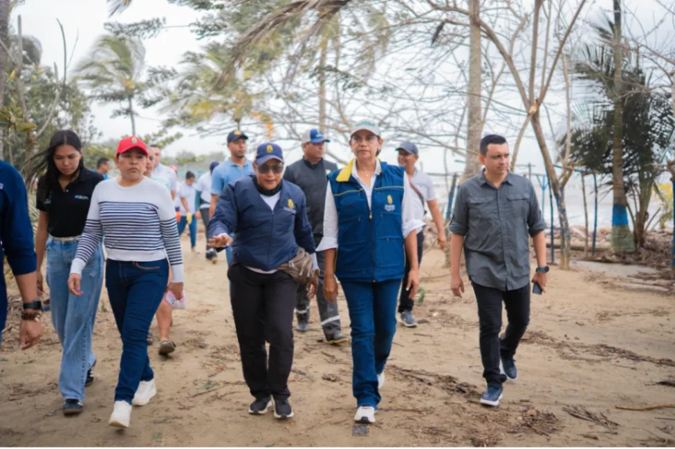 Gobernadora Lucy García evaluó emergencia en Coveñas