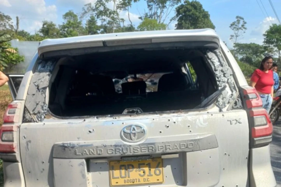 Atacan vehículo del esquema de seguridad del senador Jairo Castellanos en Fortul
