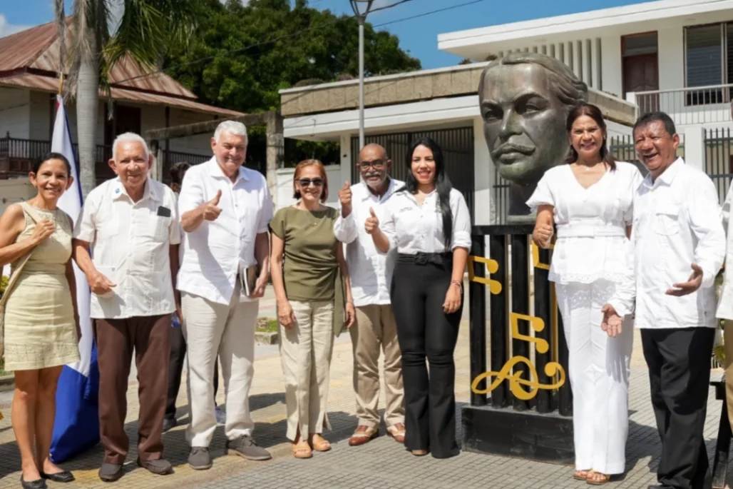 Sincé rindió homenaje a Adolfo Mejía en el aniversario 121 de su natalicio