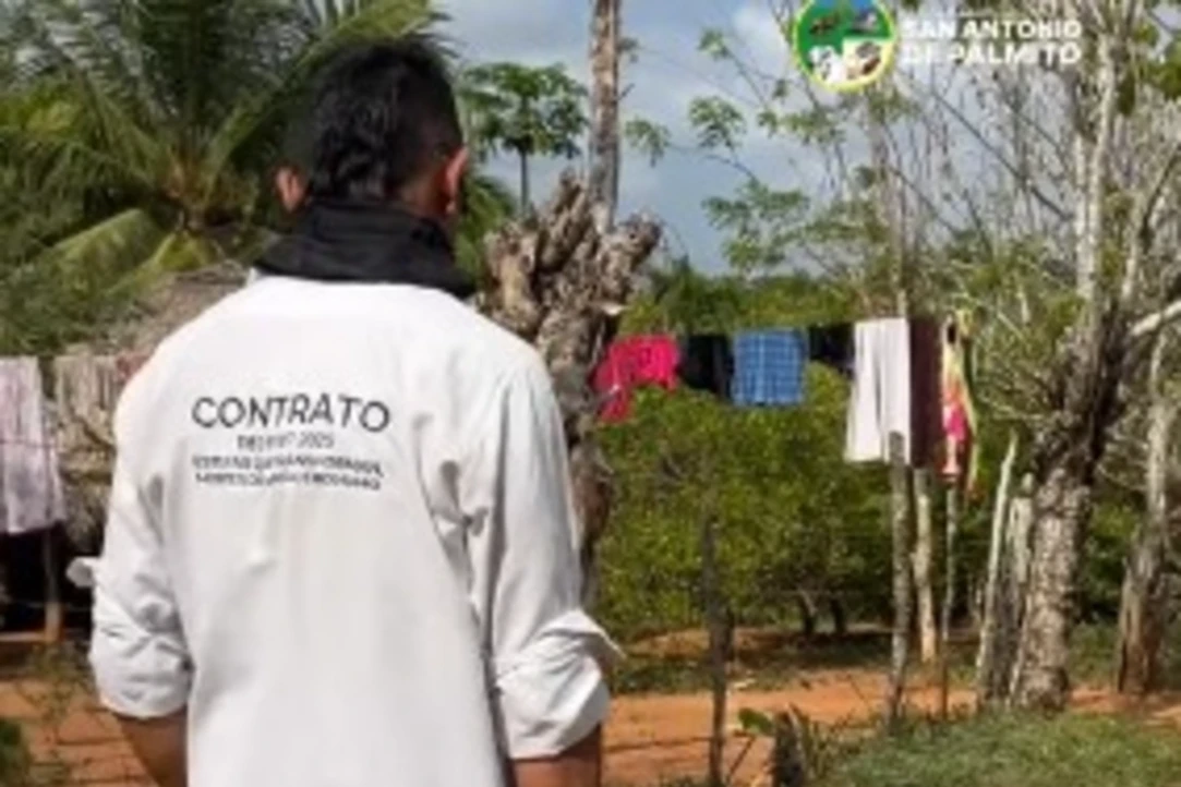 Entregan placas para estufas ecoeficientes