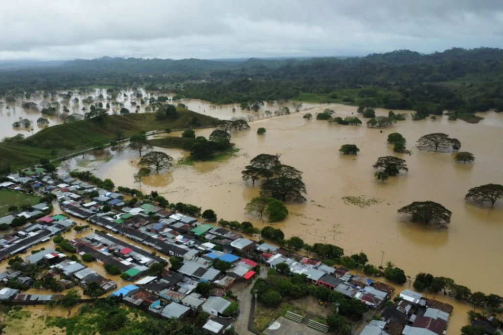 Aumentan los damnificados en el país: la tragedia ya deja 10 muertos y 252 mil afectados