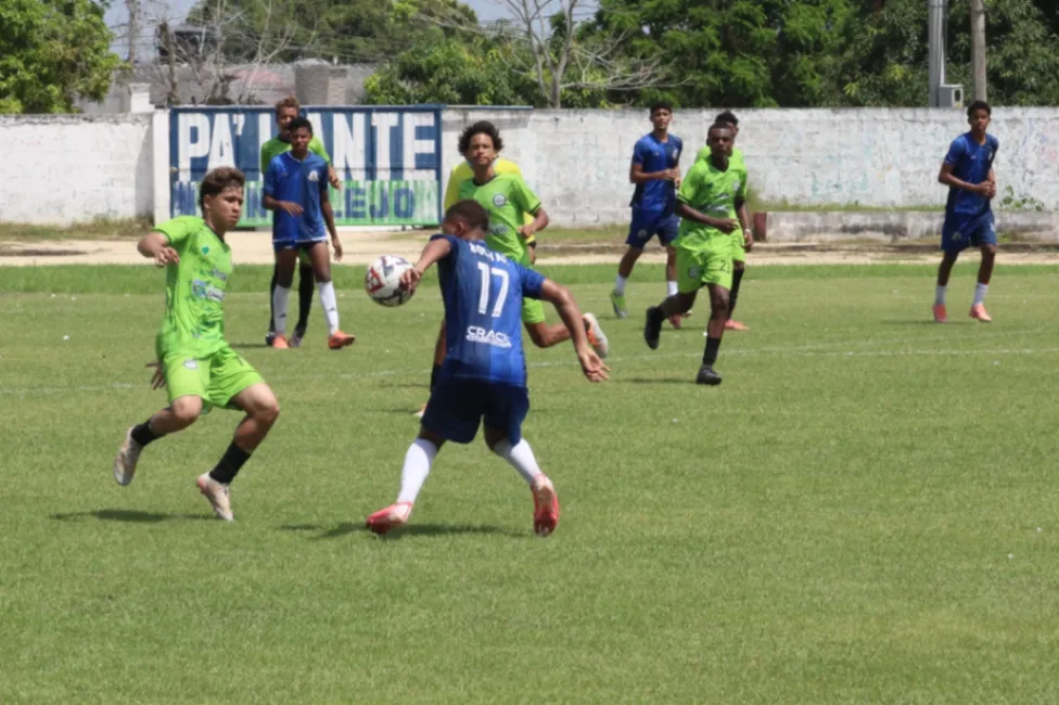 Selección Sucre sub-15 se probó en amistosos contra Bolívar