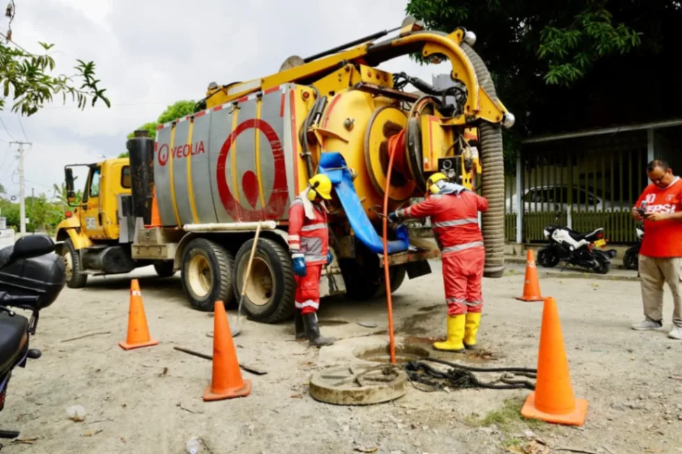 Veolia drena barrios República de Panamá y Ribera por inundaciones