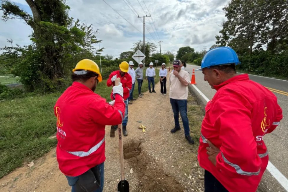 Instalan alumbrado público en corredor Universidad de Córdoba y Complejo Deportivo en Lorica