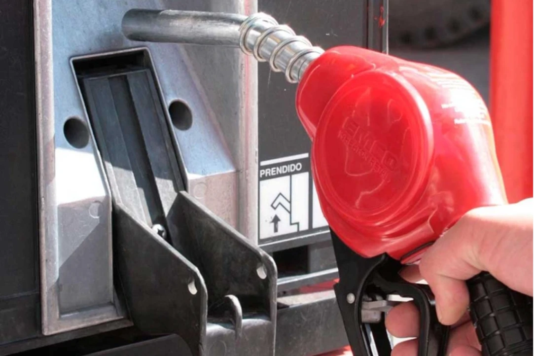 La gasolina tendrá un nuevo bajón en su precio
