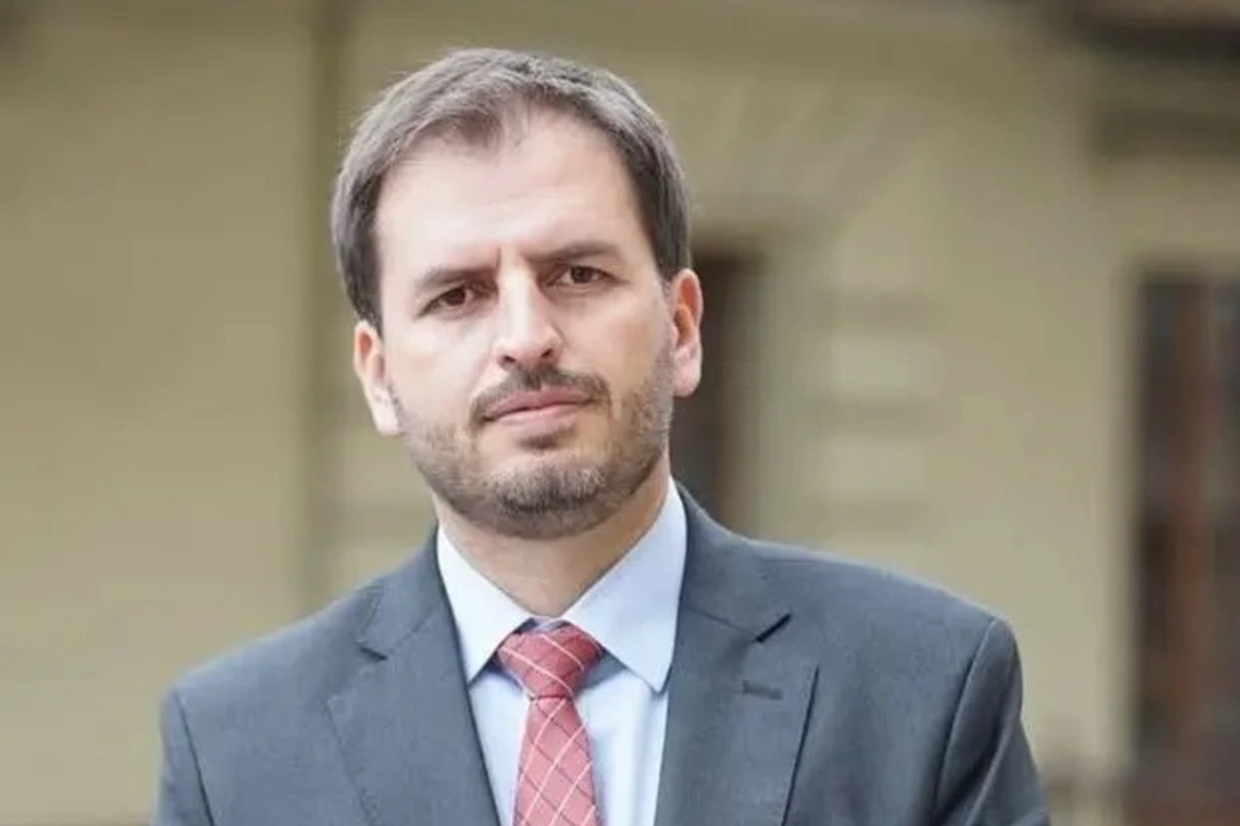 Andrés Forero pide suspender decreto que traslada usuarios a Nueva EPS