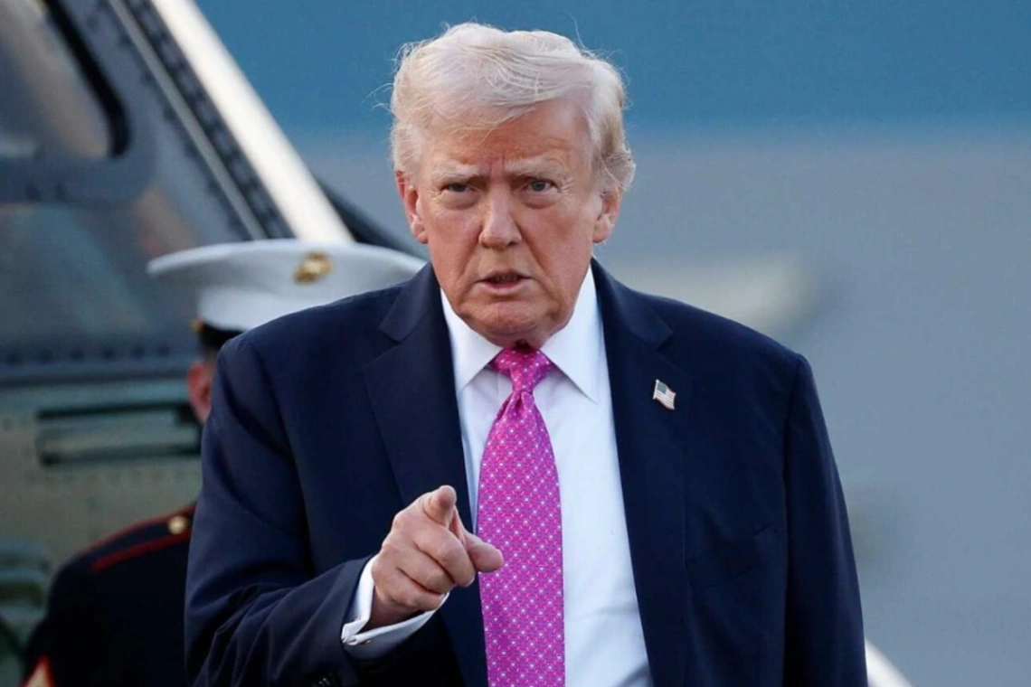 Trump acepta diálogo con nuevo liderazgo de Irán tras muerte de Jamenei