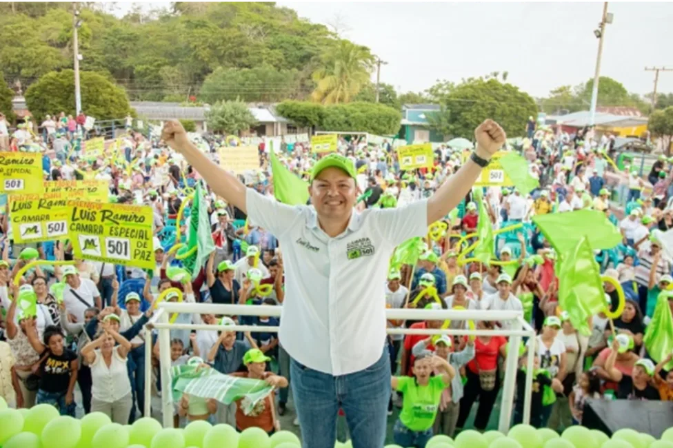 'Evento multitudinario mostró el respaldo de los Montes de María a Luis Ramiro Ricardo'