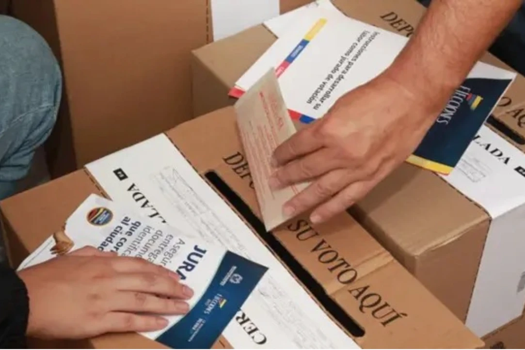 Petro pide allanamientos por presunta compra de votos en Córdoba