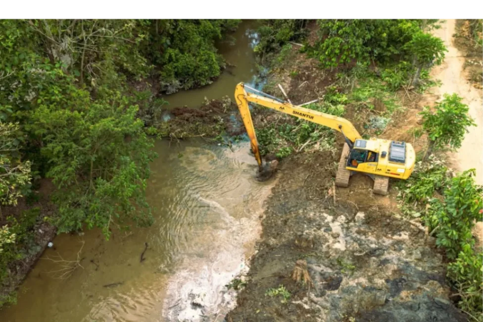 Trabajos en el Caño Bugre previenen inundaciones