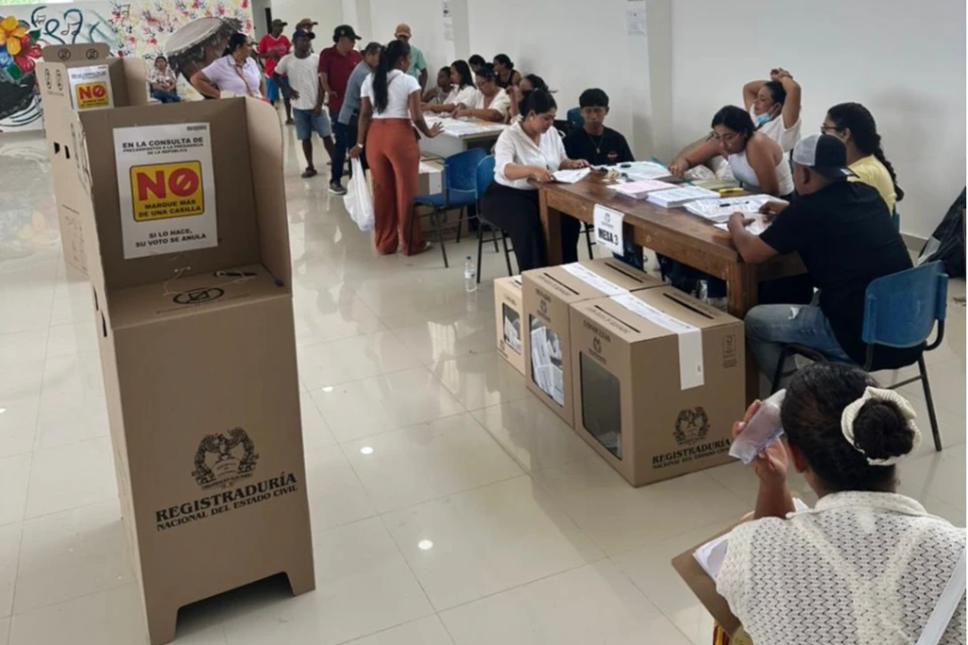 Denuncian irregularidades en el E-14