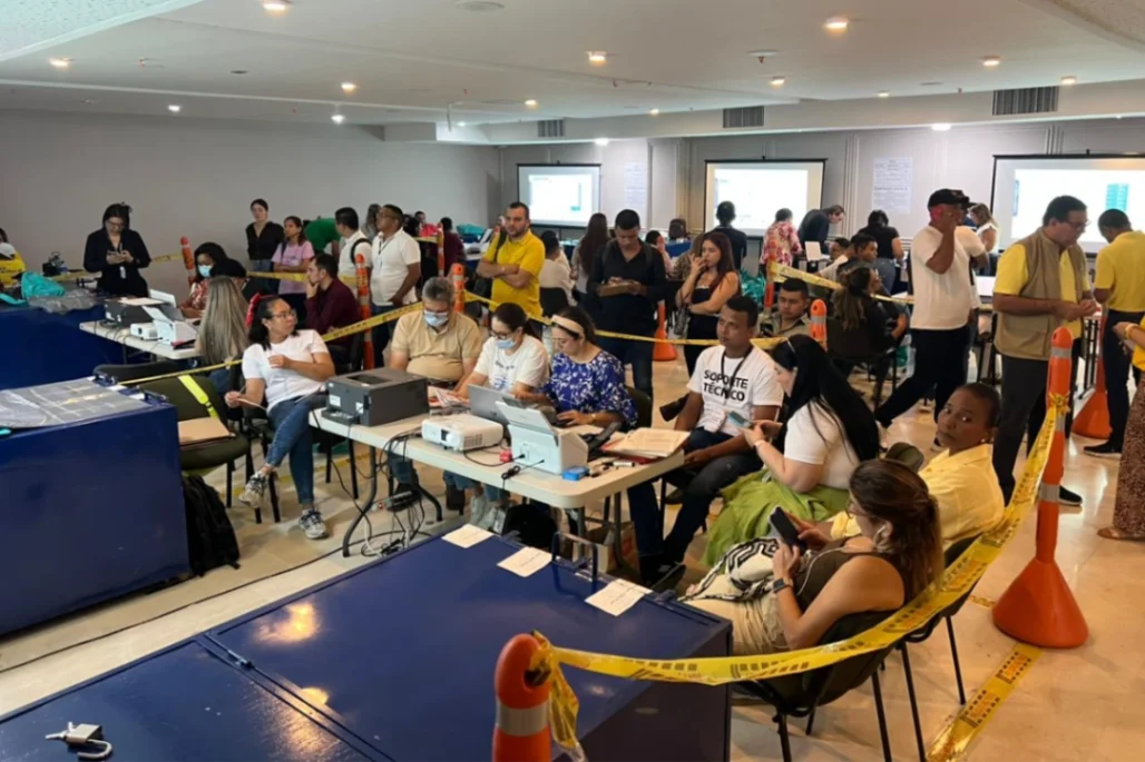 Escrutinios de consultas al 100%, avanzan Senado y Cámara