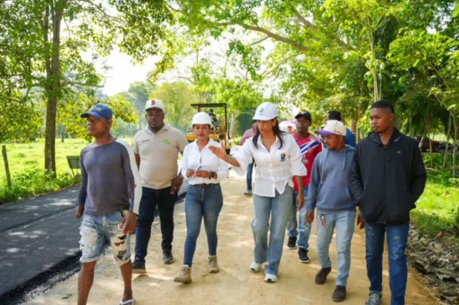 Vía Aguas Negras- Berlín avanza en un 65 % de ejecución