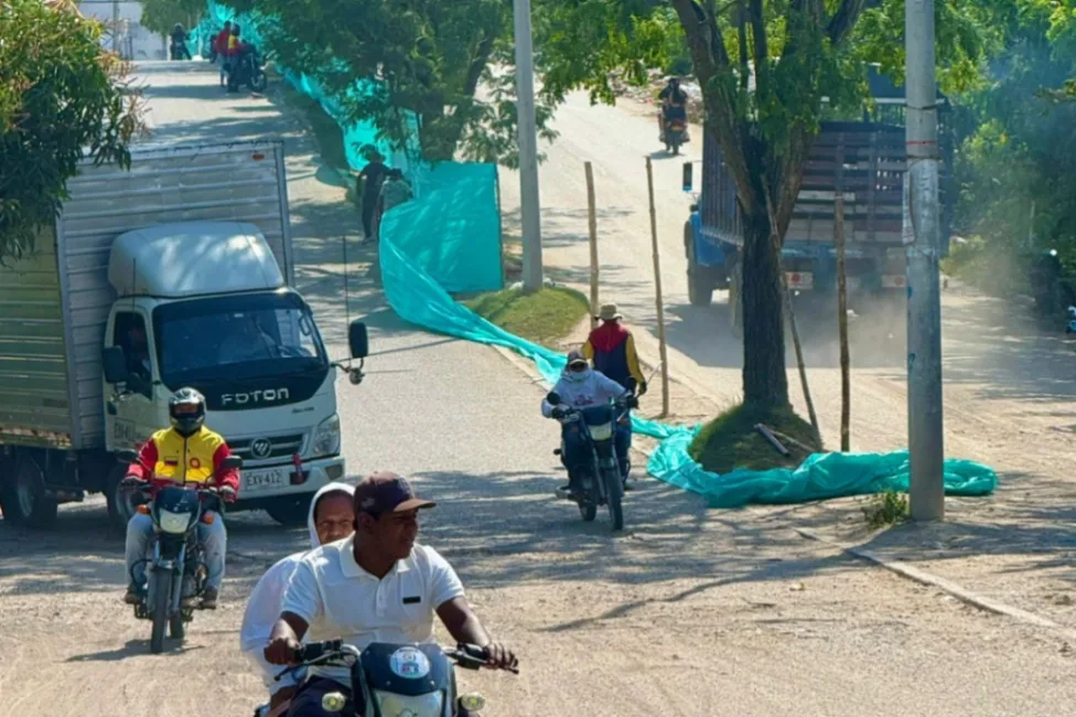 Inician labores de cerramiento para comienzo de obras en la avenida La Paz