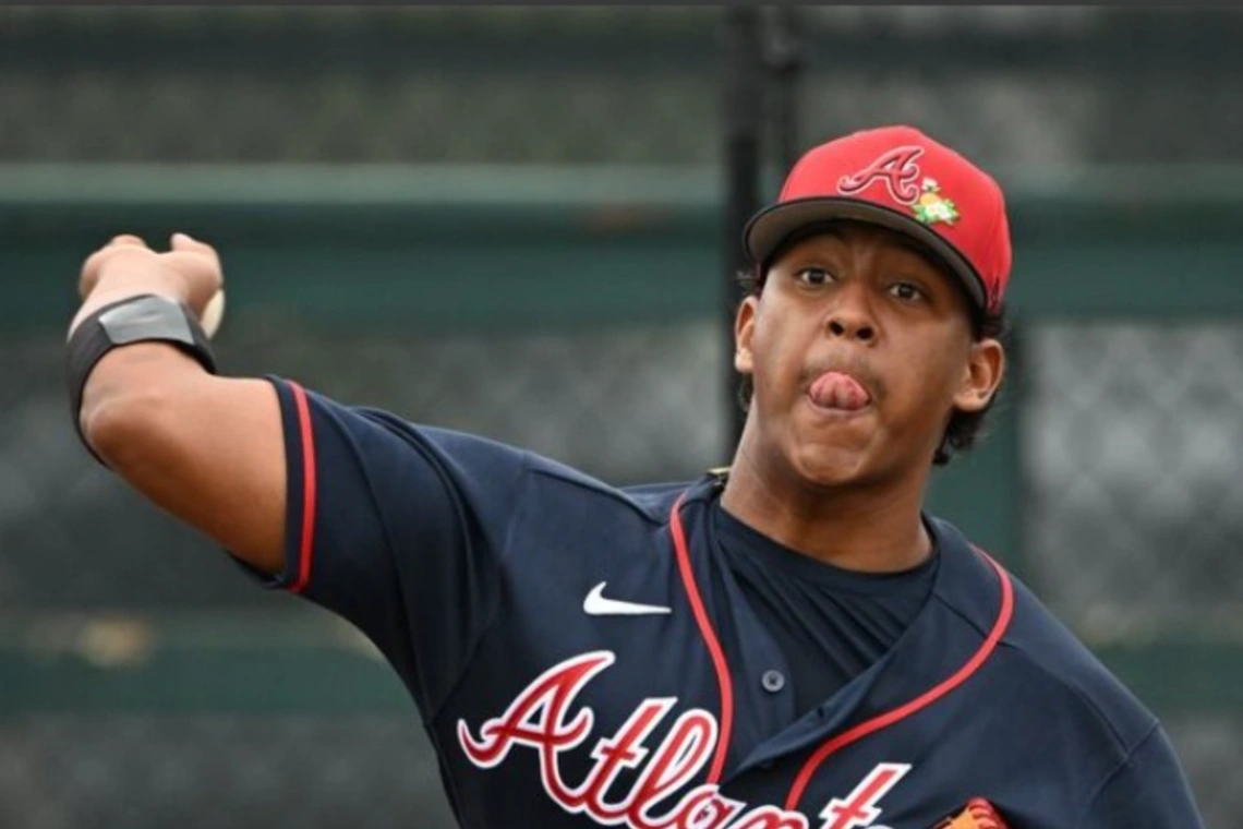 Toludeño Didier Fuentes dominó a los Yankees