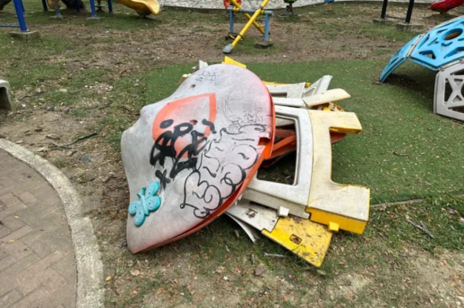Con grafitis por todos lados, así se apoderó el vandalismo del parque Los Libertadores