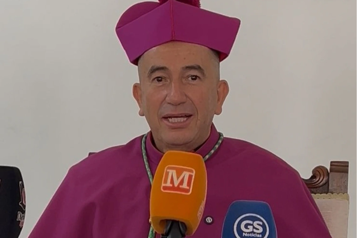 "Vengo a amar y servir a esta tierra"