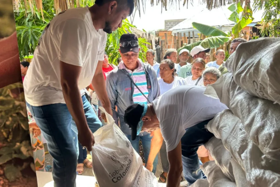 ADR lleva alivio a Puerto Escondido: 500 familias reciben ayudas alimentarias