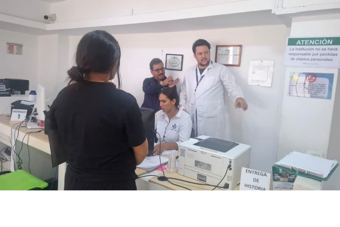 En la mira, prestación de servicios de salud