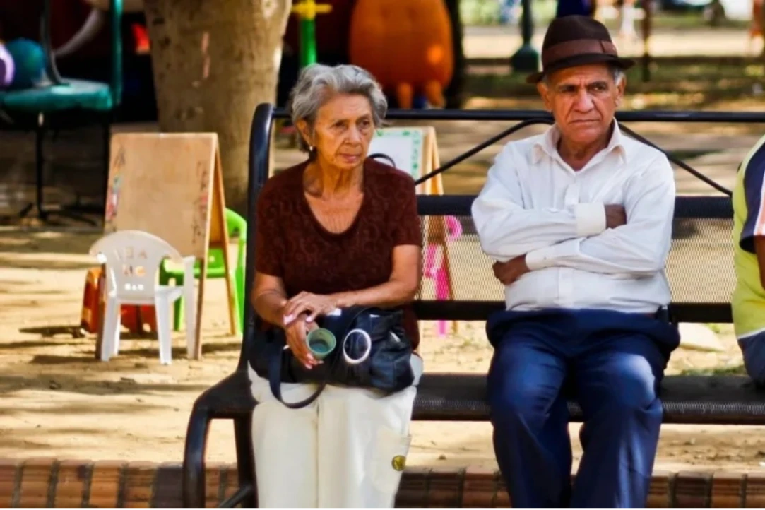 Colombia envejece: menos nacimientos y más muertes