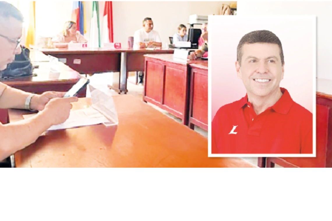 Opositores y alcalde de Los Palmitos, enfrentados por presupuesto