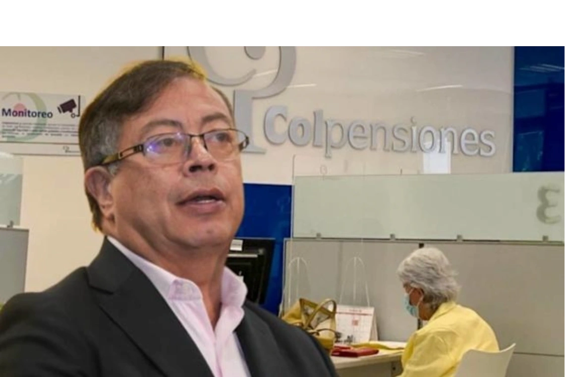 Petro arremetió contra Contraloría por 'dañarle' los planes que tenía sobre plata de pensiones
