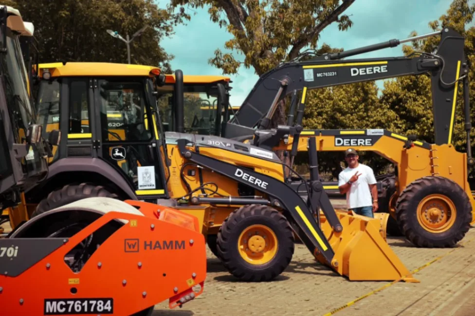 Alcalde Hugo Kerguelén pone al servicio de los monterianos nuevo Banco de Maquinaria