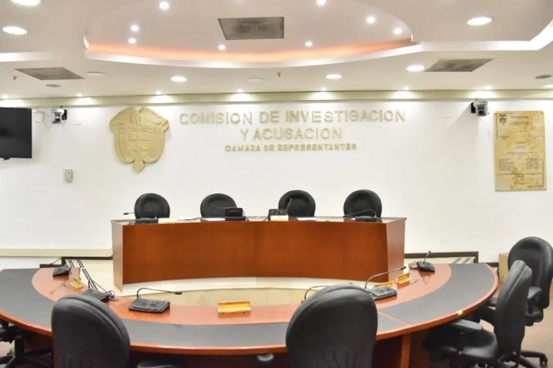 Petro bajo la lupa: Comisión abrirá investigación por presuntas interceptaciones a De La Espriella