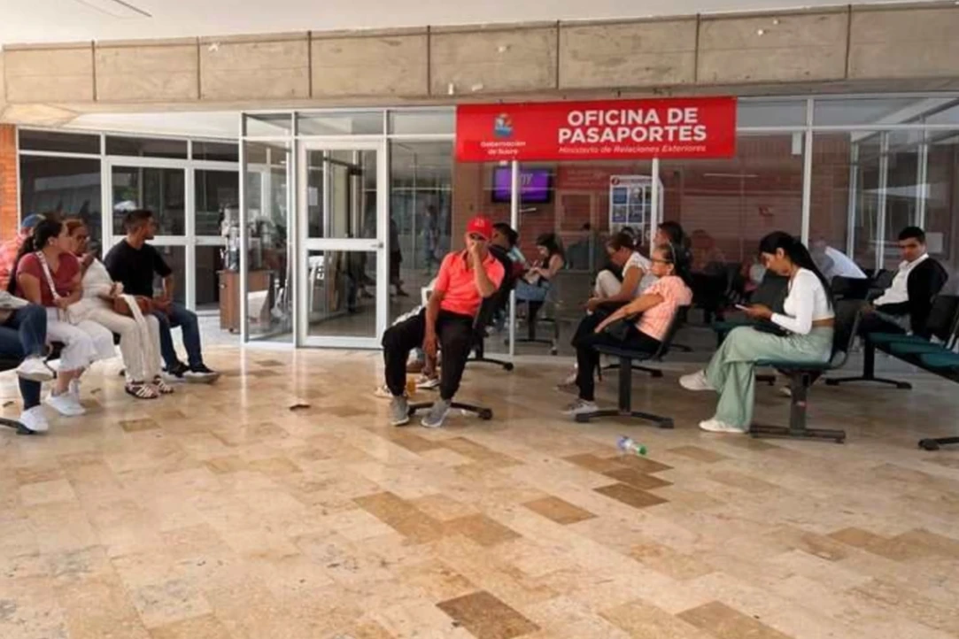 Suspenden trámite de pasaportes en Sucre por fallas técnicas a nivel nacional