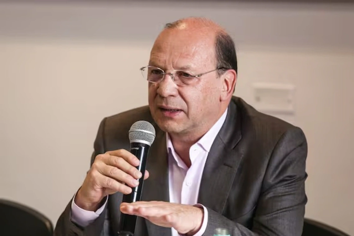 El Ministro de Hacienda, anunció que el Gobierno presentará reforma tributaria por $16 billones