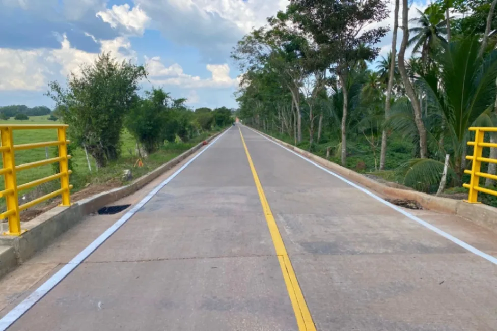 Alcalde Kerguelén entrega 7 kilómetros de pavimento en Buenos Aires