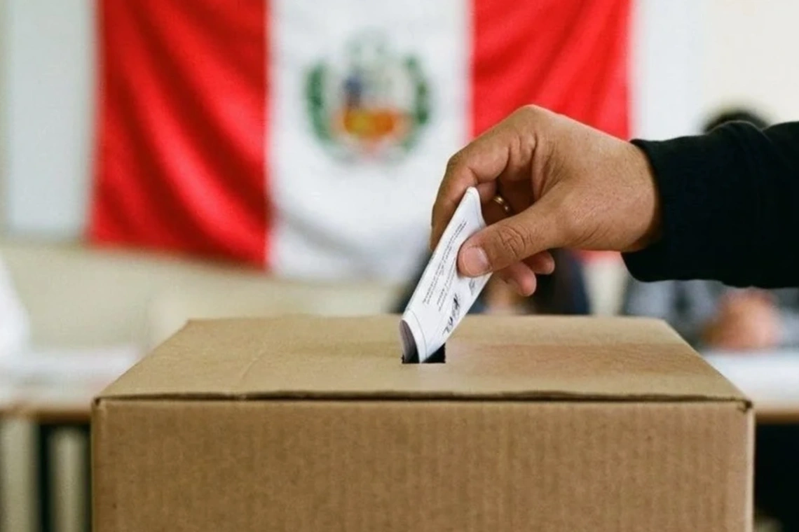 Perú: Elecciones presidenciales con 35 candidatos y regreso Congreso bicameral