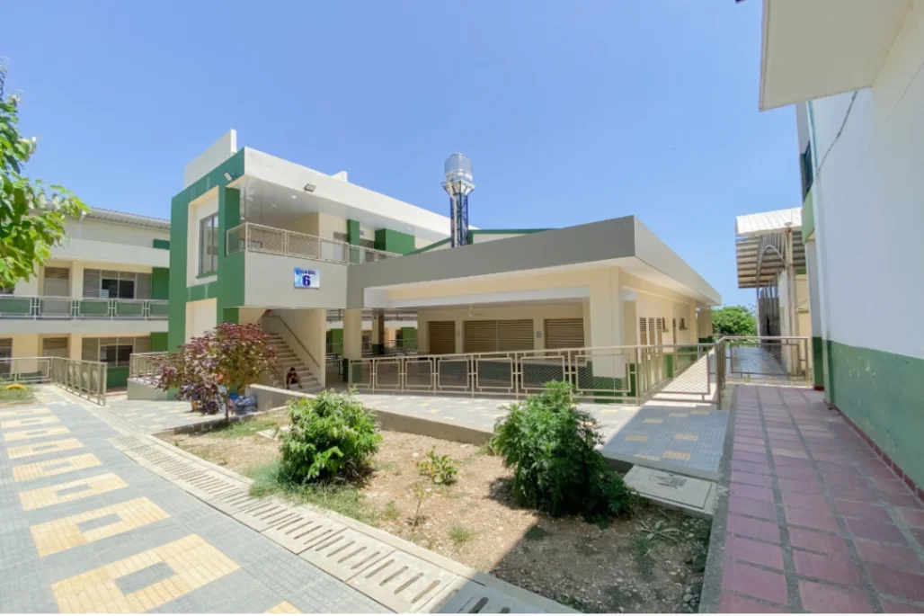 Estudiantes del Pío XII estrenan colegio