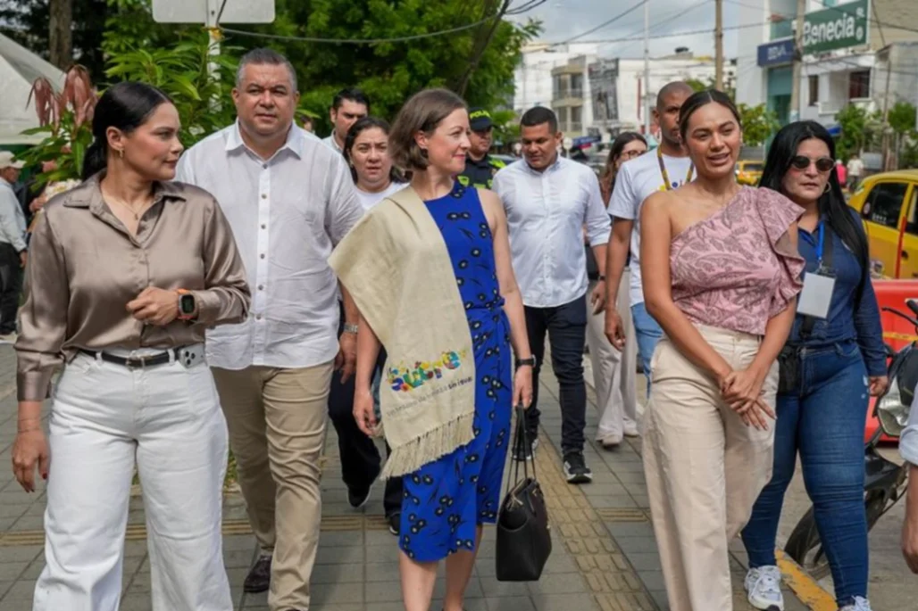 Visita de embajadora de Australia fortalece cooperación y proyecta a Sucre a nivel internacional